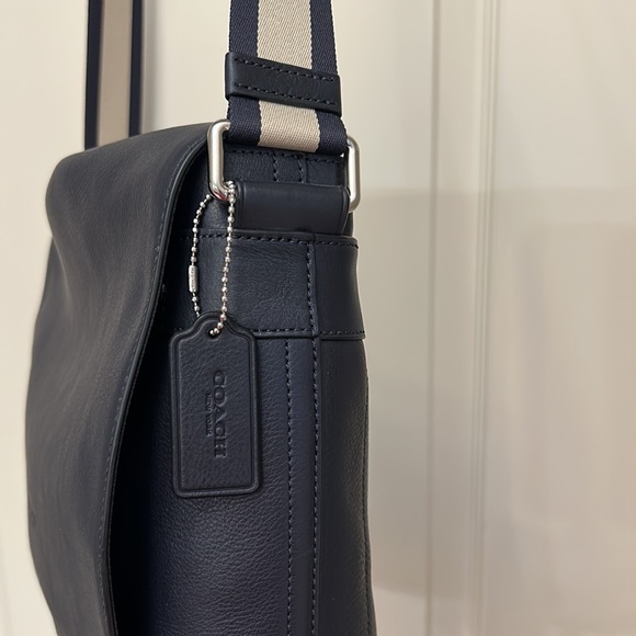 Coach Sullivan Messenger bag - Picture 2 of 5